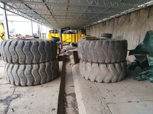 pneu pour engins de chantier Goodyear Wozidło Moxy Mt30