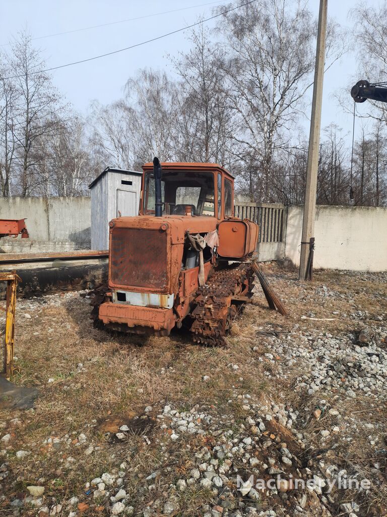 bulldozer DT 75