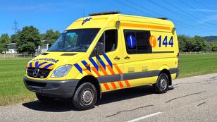 ambulance MERCEDES-BENZ Sprinter 319 CDI 4x4